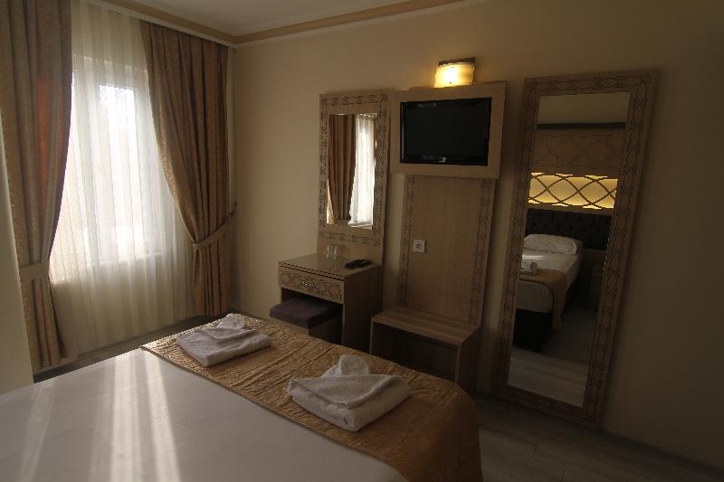 Grand Liza Hotel image