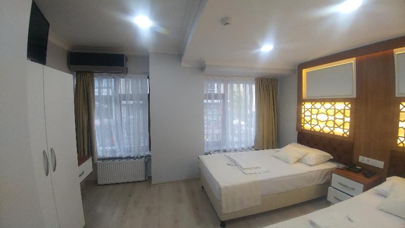 Grand Liza Hotel image