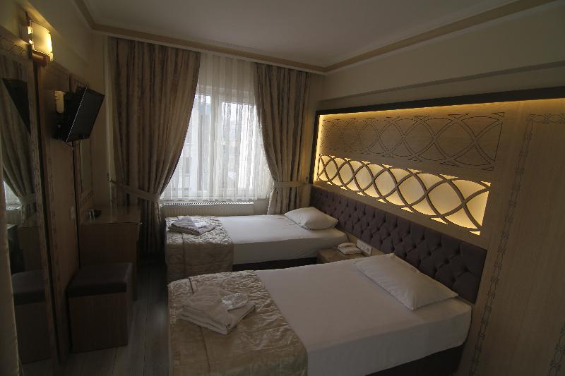 Grand Liza Hotel image