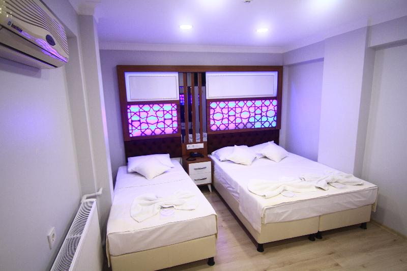Grand Liza Hotel image