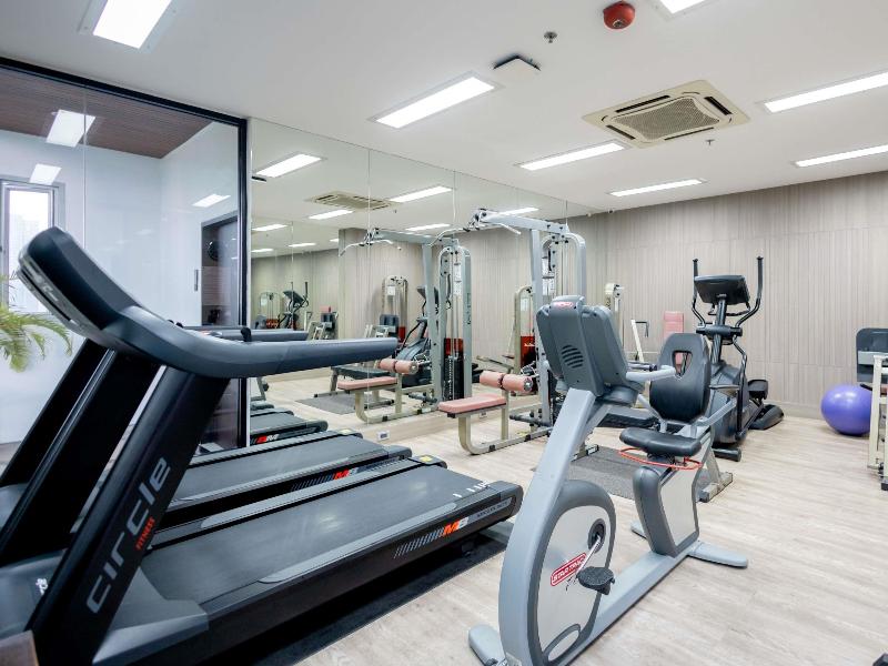 Grand Mercure Asoke Residence image