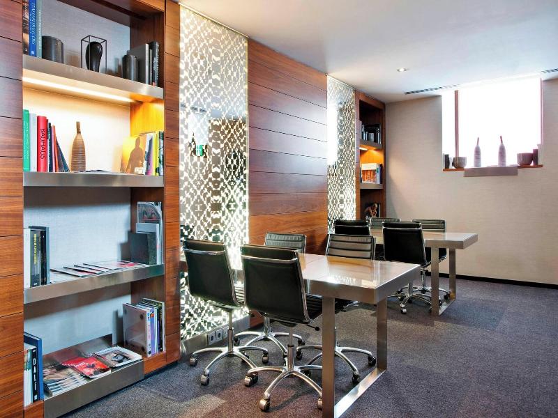 AC Madrid Recoletos image
