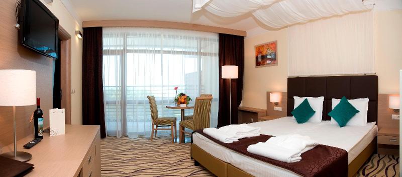 Flamingo Grand
