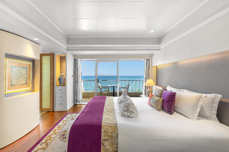 Royal Cliff Beach Hotel