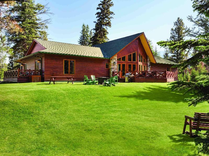 Fairmont Jasper Park Lodge