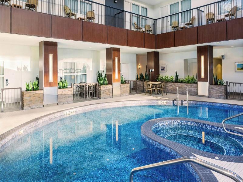 Delta Hotels Calgary South image