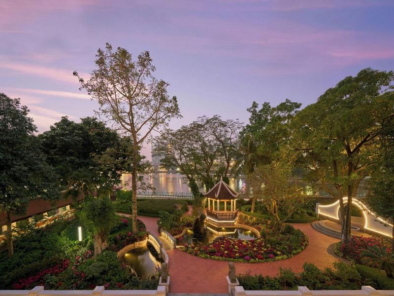 Sheraton Hanoi Hotel image