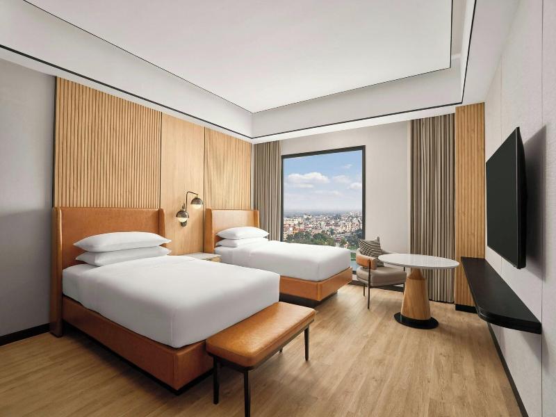 Sheraton Hanoi Hotel image