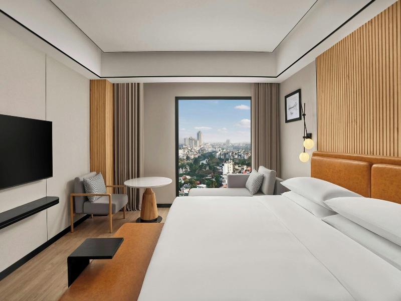 Sheraton Hanoi Hotel image