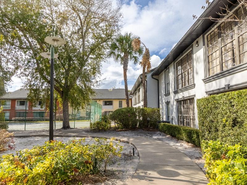 Legacy Vacation Resorts Disney Lake Buena Vista — exterior view