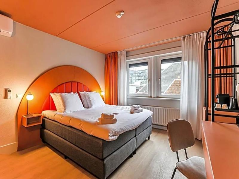 HOTEL HALBERT image