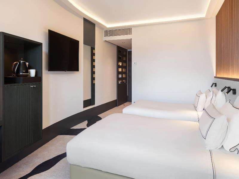 Melia Bilbao image