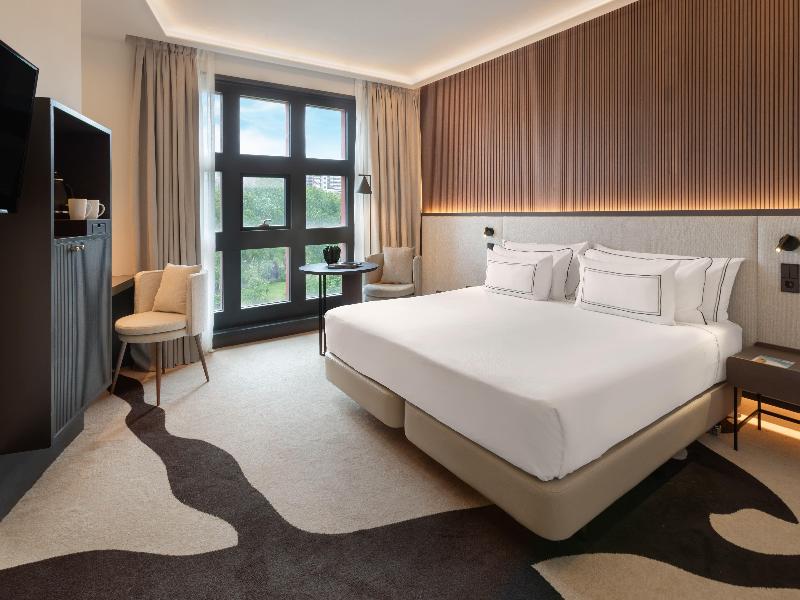 Melia Bilbao image