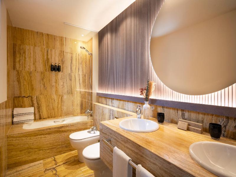Melia Bilbao image