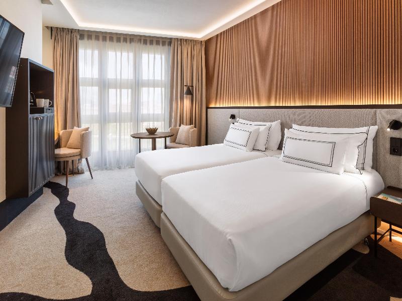 Melia Bilbao image