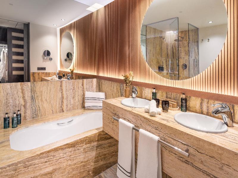 Melia Bilbao image