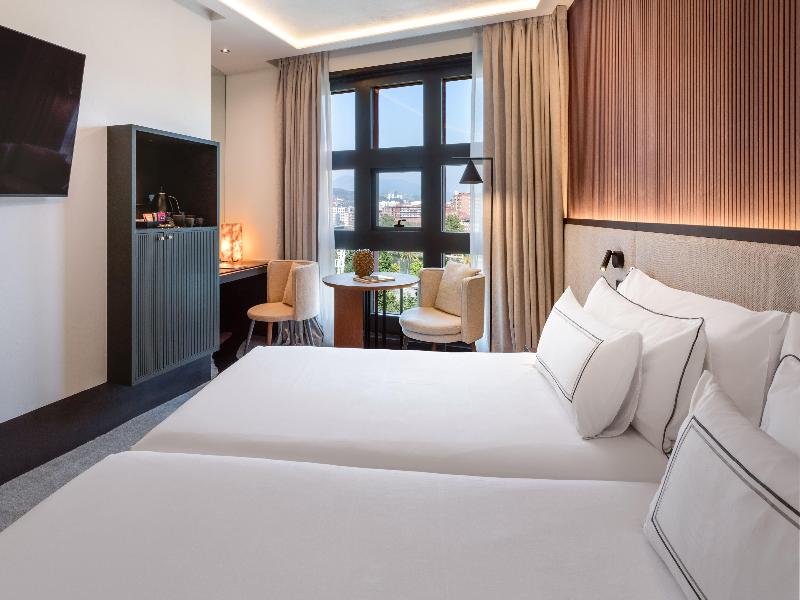 Melia Bilbao image