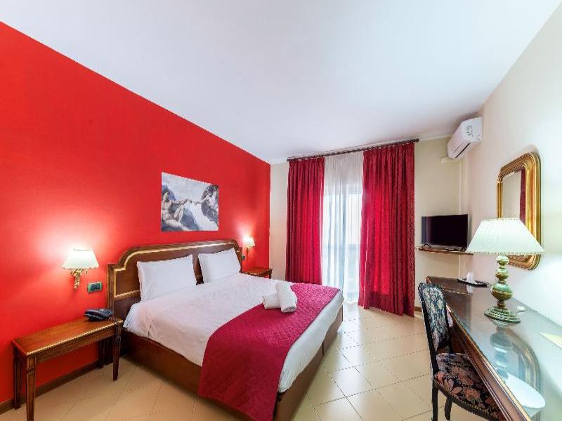 Sakura Hotel image