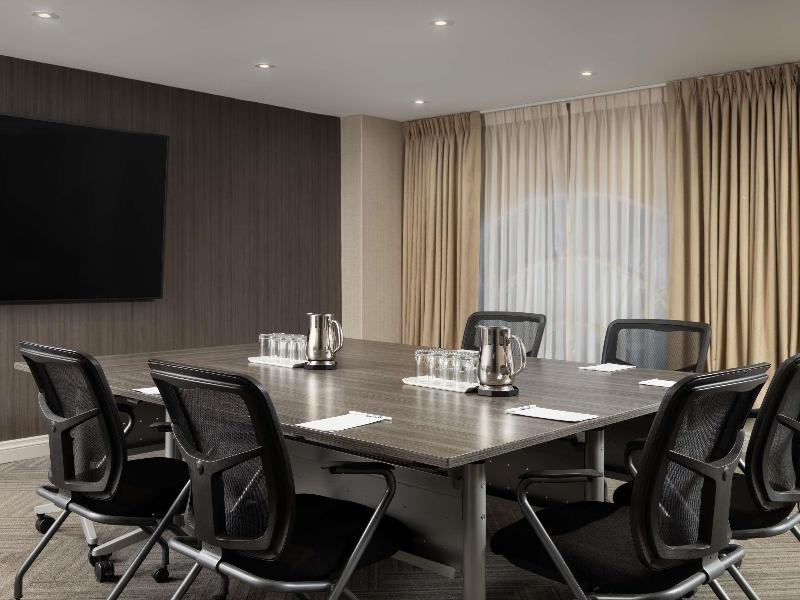 Novotel Toronto Centre image
