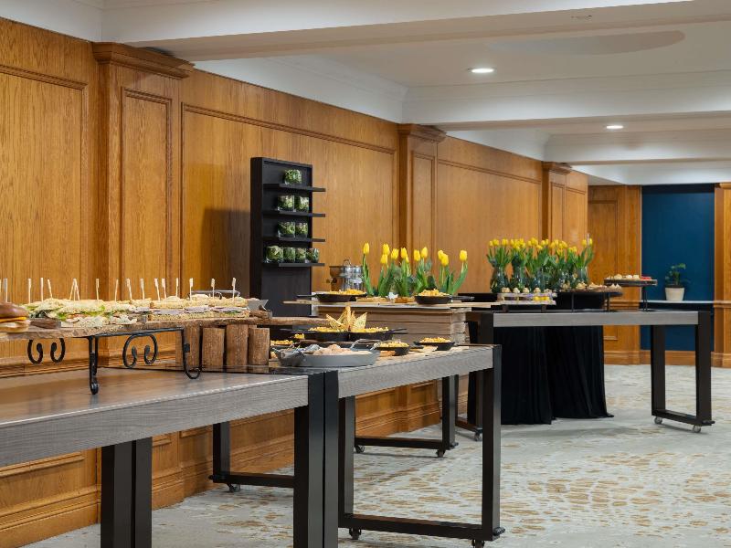 Novotel Toronto Centre image