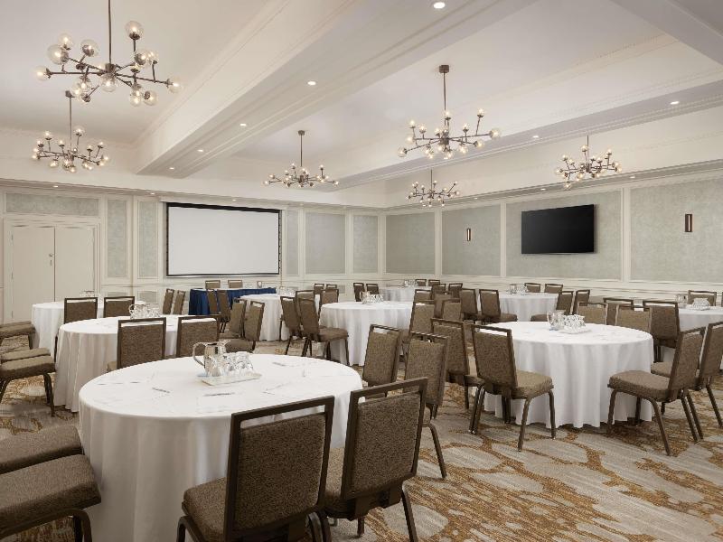 Novotel Toronto Centre image