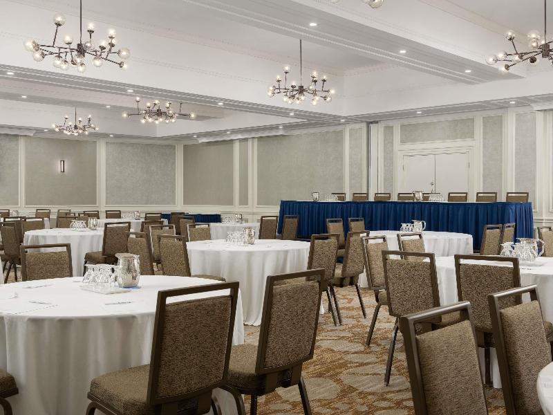 Novotel Toronto Centre image