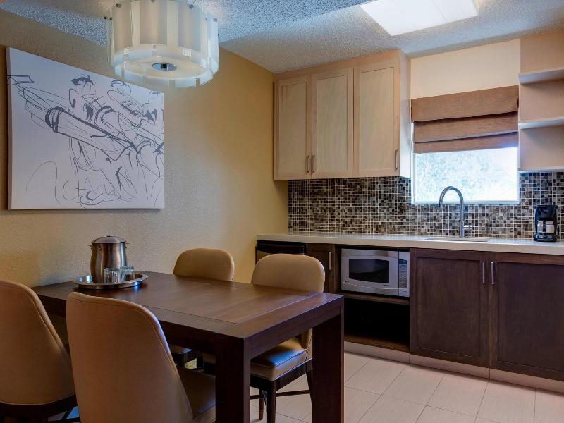 SUITE KING SIZE BED — photo 7