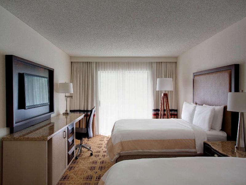 QUADRUPLE TWO DOUBLE BEDS