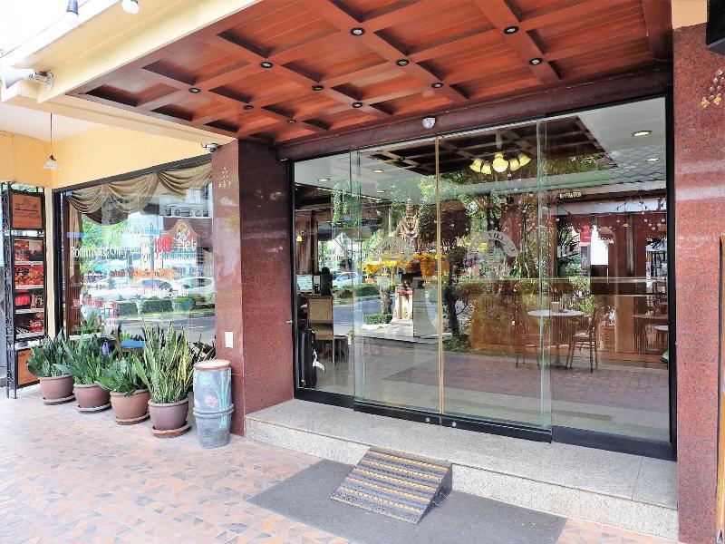 Silom Village Inn image