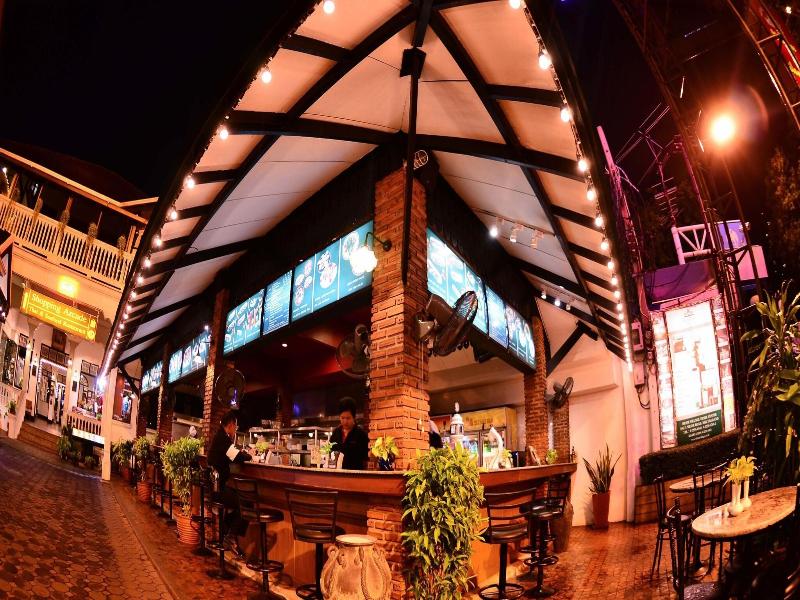 Silom Village Inn image