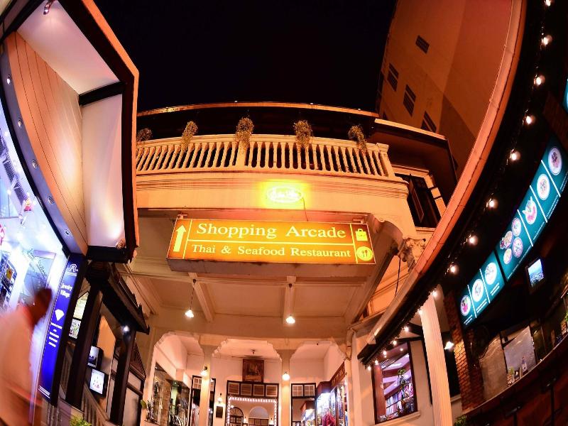 Silom Village Inn image