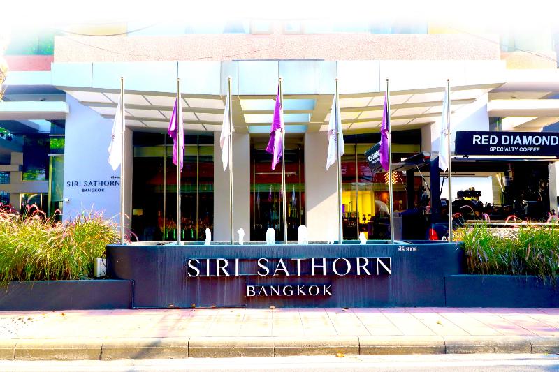 Siri Sathorn Hotel