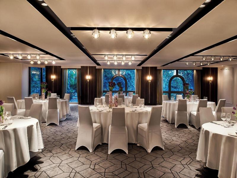 Sheraton Grand Sydney Hyde Park image