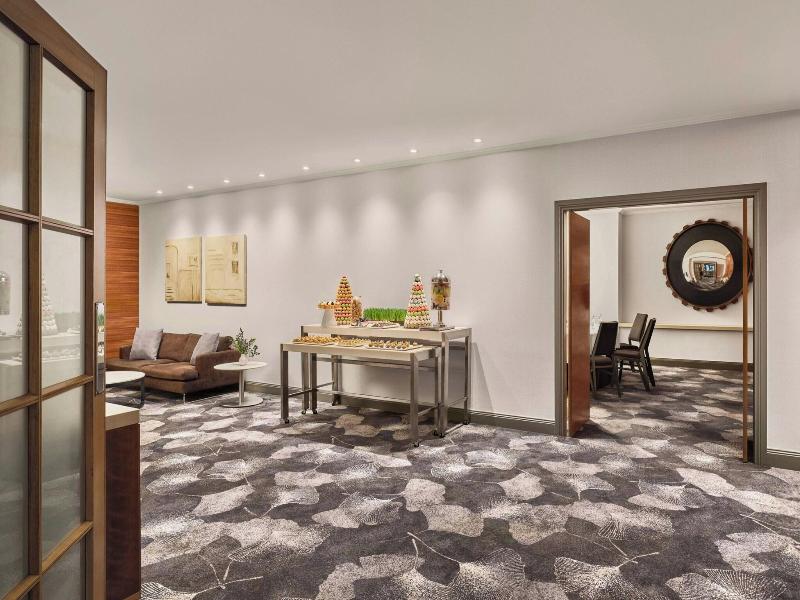 Sheraton Grand Sydney Hyde Park image