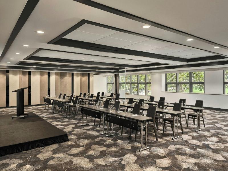 Sheraton Grand Sydney Hyde Park image