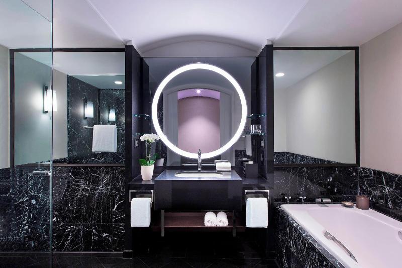 Sheraton Grand Sydney Hyde Park image