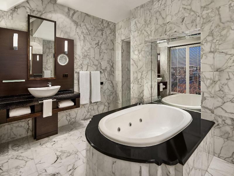 Sheraton Grand Sydney Hyde Park image
