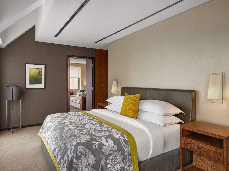 Sheraton Grand Sydney Hyde Park image