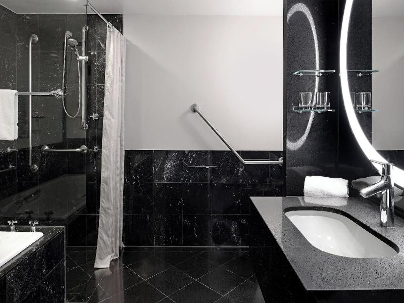 Sheraton Grand Sydney Hyde Park image