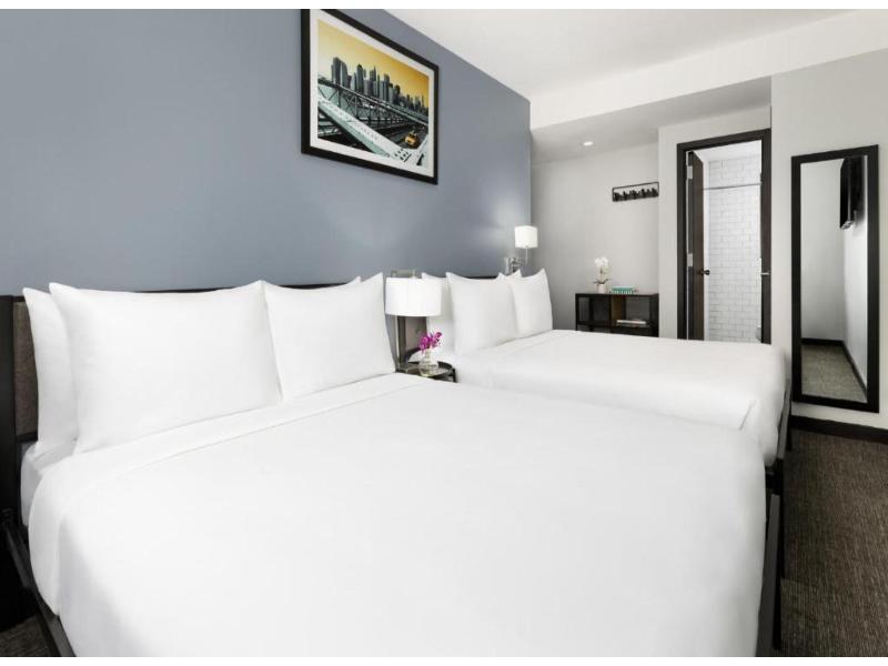 OYO Hotel Times Square  image