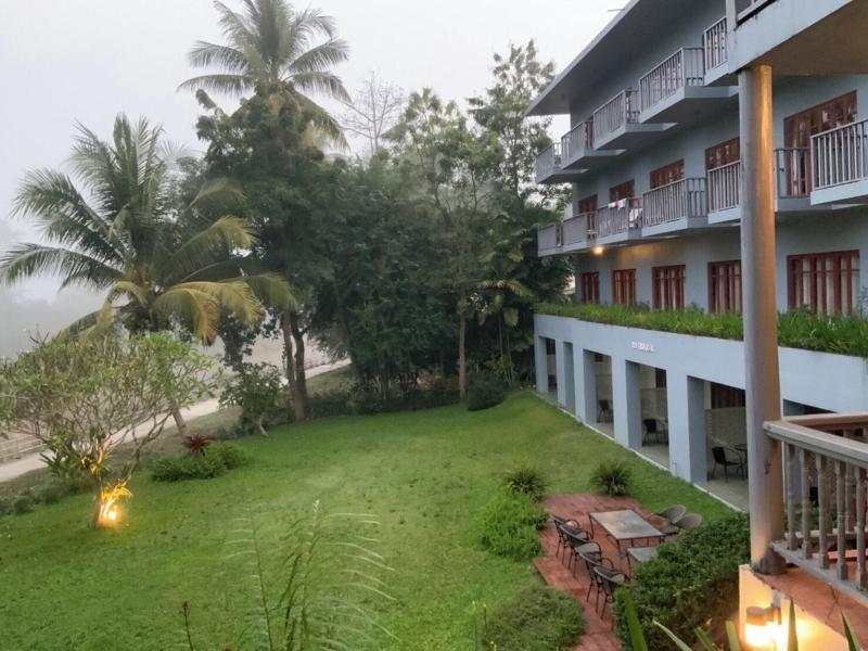 Riverhouse Resort Mae Sariang