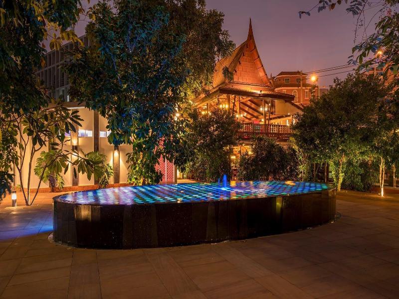 Sugar Hut image