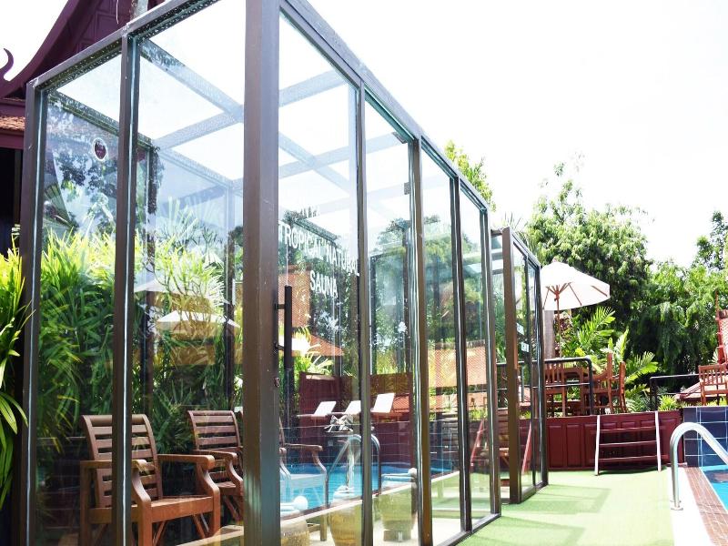 Sugar Hut image
