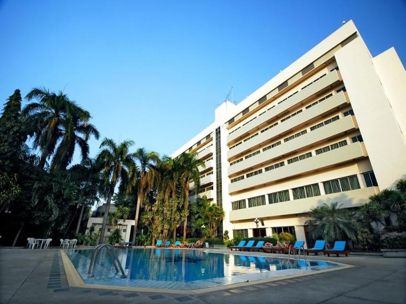 Maeyom Palace Hotel Phrae image