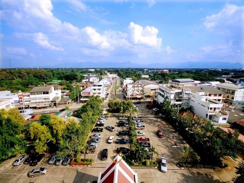 Maeyom Palace Hotel Phrae image