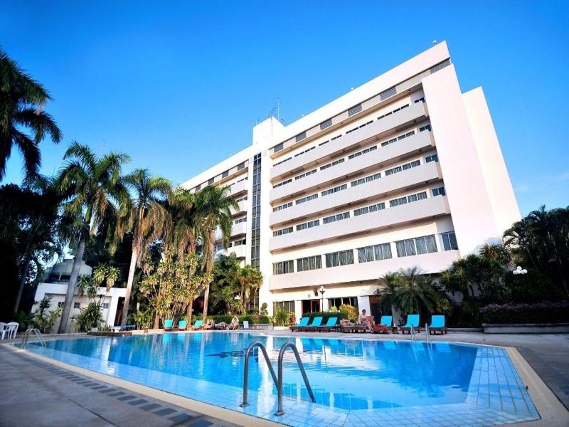 Maeyom Palace Hotel Phrae image