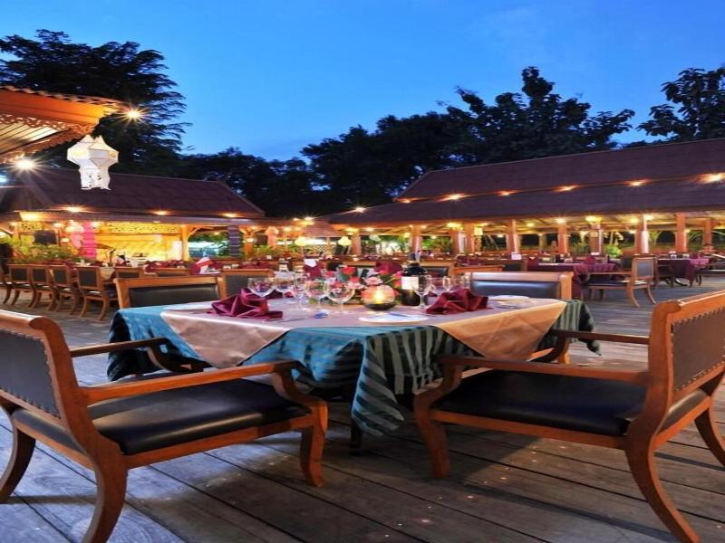 Maeyom Palace Hotel Phrae image