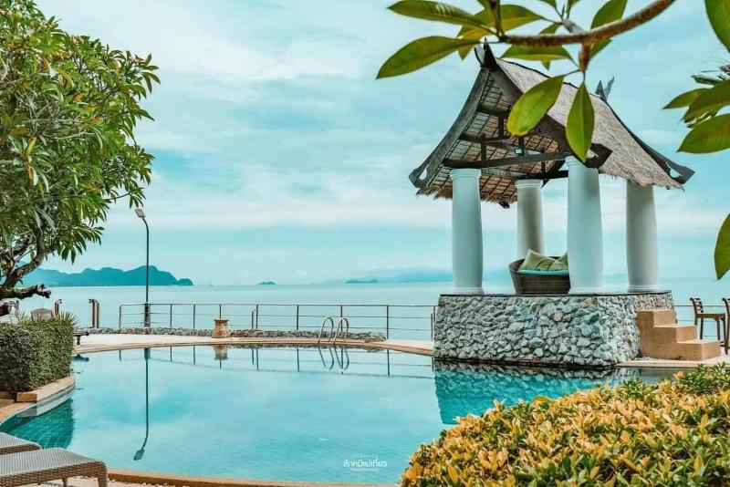 Racha Kiri Resort & Spa Khanom image