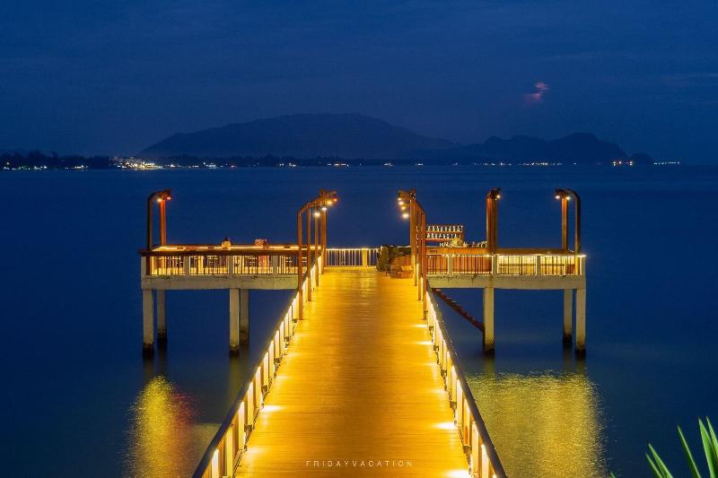 Racha Kiri Resort & Spa Khanom image