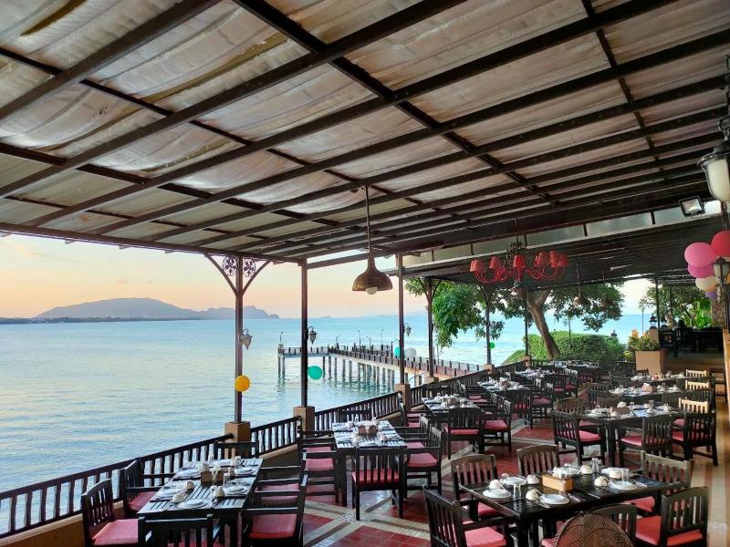 Racha Kiri Resort & Spa Khanom image